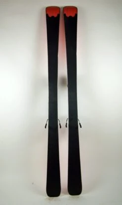 Ski Rossignol Pursuit 400 -SneeuwSpel Winkel SkiRossignolPursuit400 Base