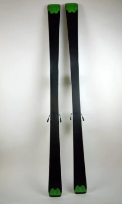 Ski Rossignol Pursuit 600 Basalt -SneeuwSpel Winkel SkiRossignolPursuit600 Base