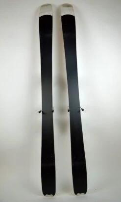 Ski Rossignol Saffron 7 7 Ski Rossignol Saffron 7 -SneeuwSpel Winkel SkiRossignolSaffron7 Base