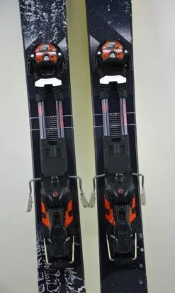 Ski Salomon Rocker 2 + Salomon Guardian -SneeuwSpel Winkel SkiSalomonRocker2 BindingGuardian