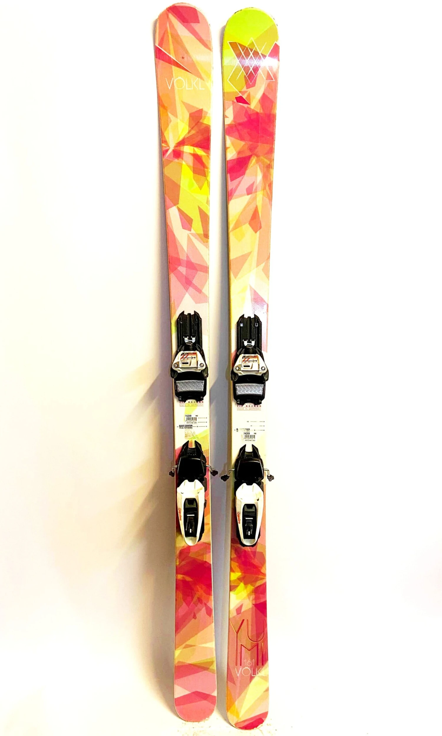 Volkl Ski Völkl Yumi (2017) 3 Volkl Ski Völkl Yumi (2017)