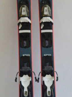 Ski Rossignol Scratch Pro -SneeuwSpel Winkel Ski Rossignol Scratch Pro Binding